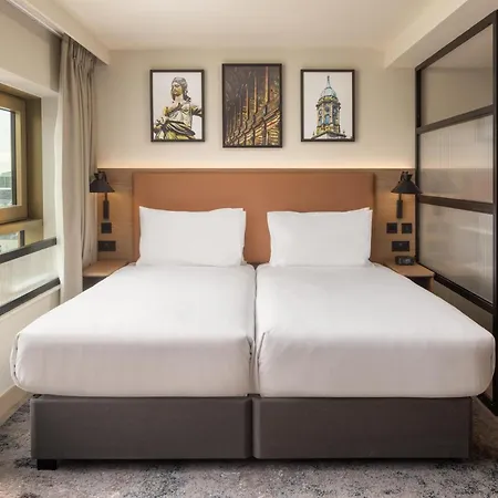 Home2 By Hilton Centre فندق 4*