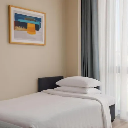 Home2 By Hilton Centre 4*