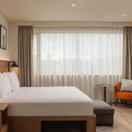 Home2 By Hilton Centre 4*