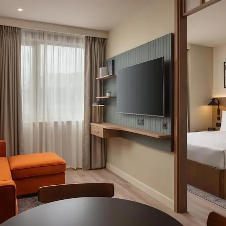 Home2 By Hilton Centre