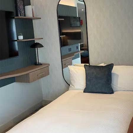 Home2 By Hilton Centre 4*